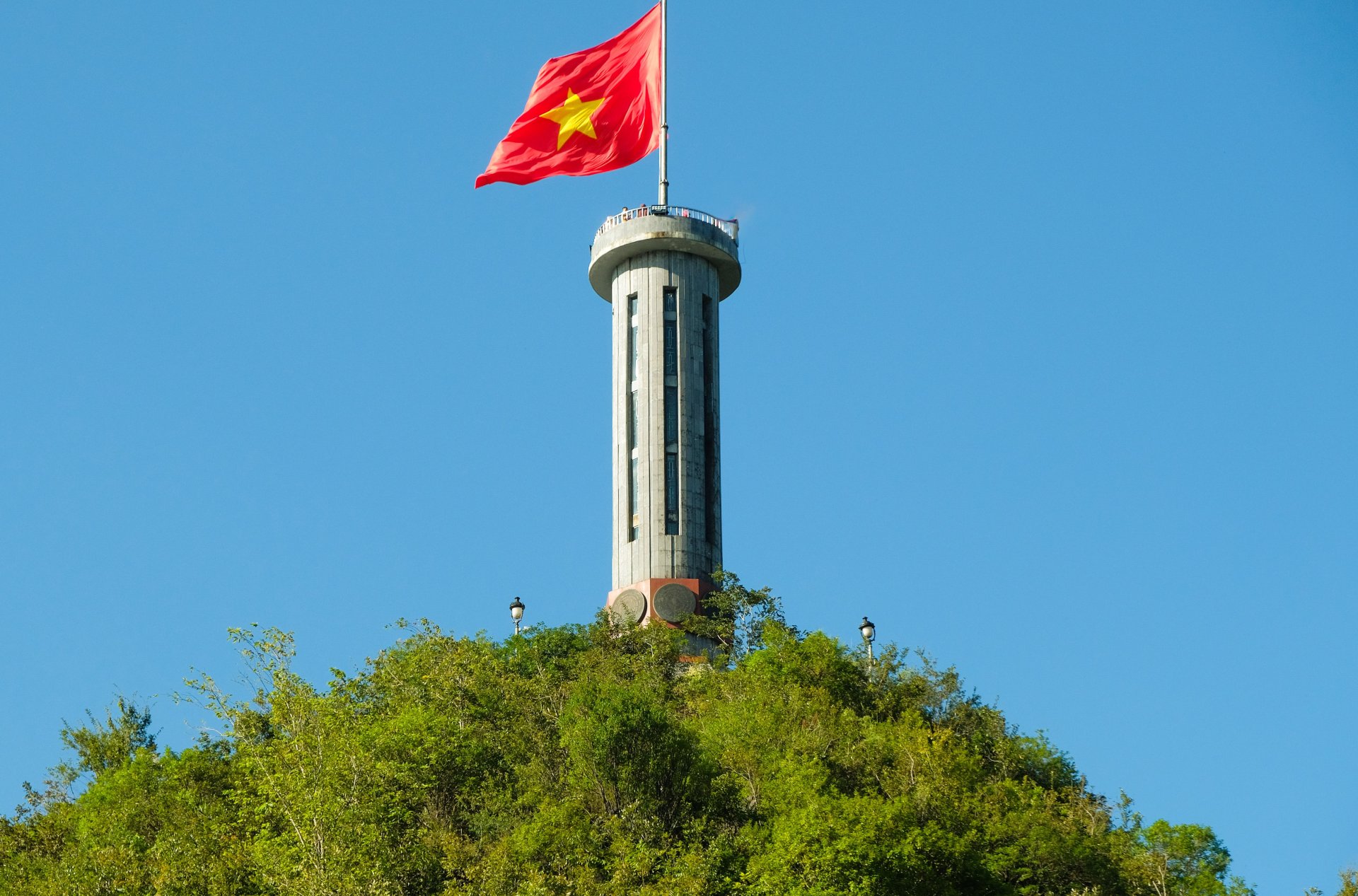 Hà Giang – Sắc màu núi đá & bản làng vùng cao (Xe máy)